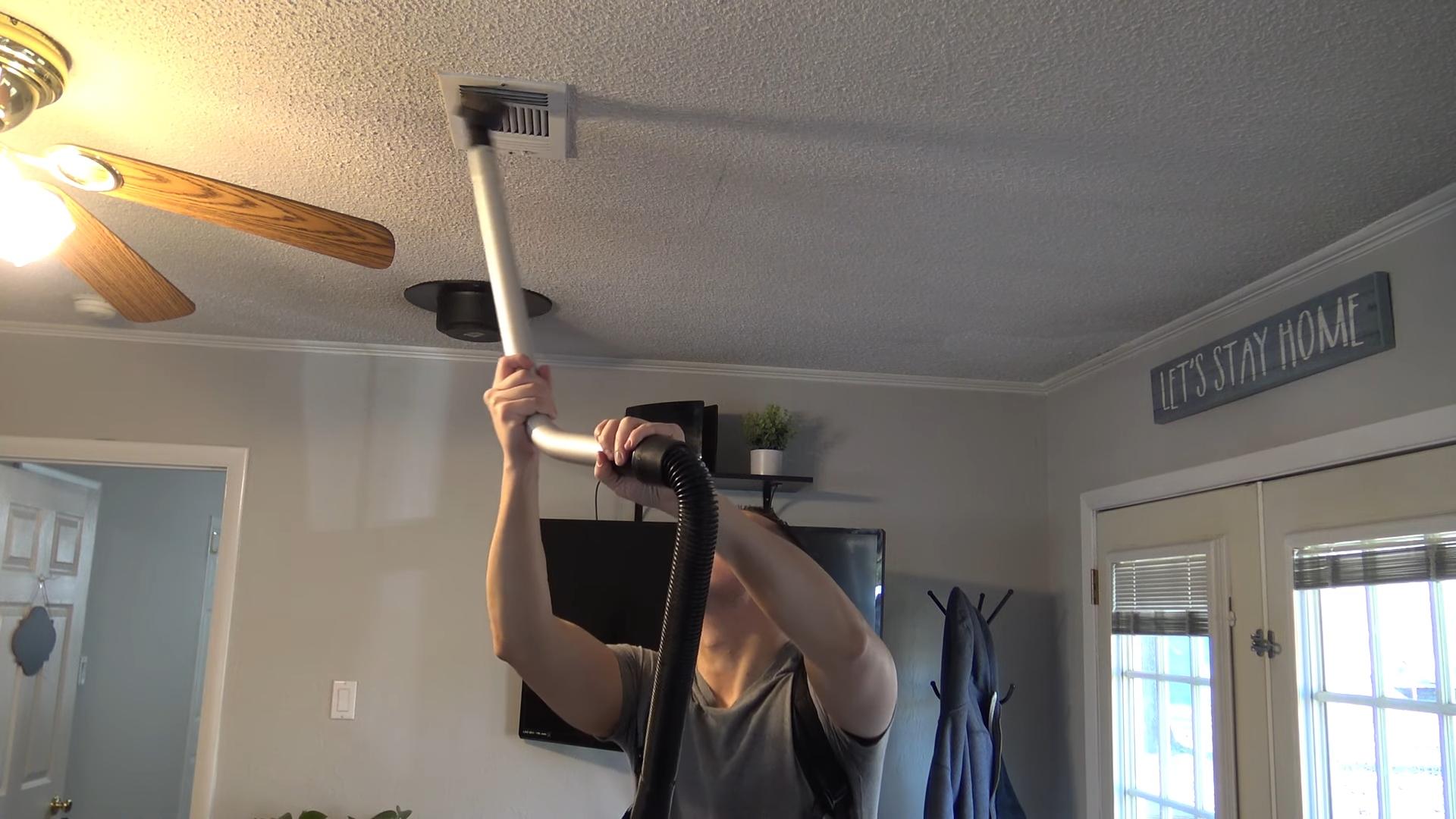 Dusting hacks for cleaner home