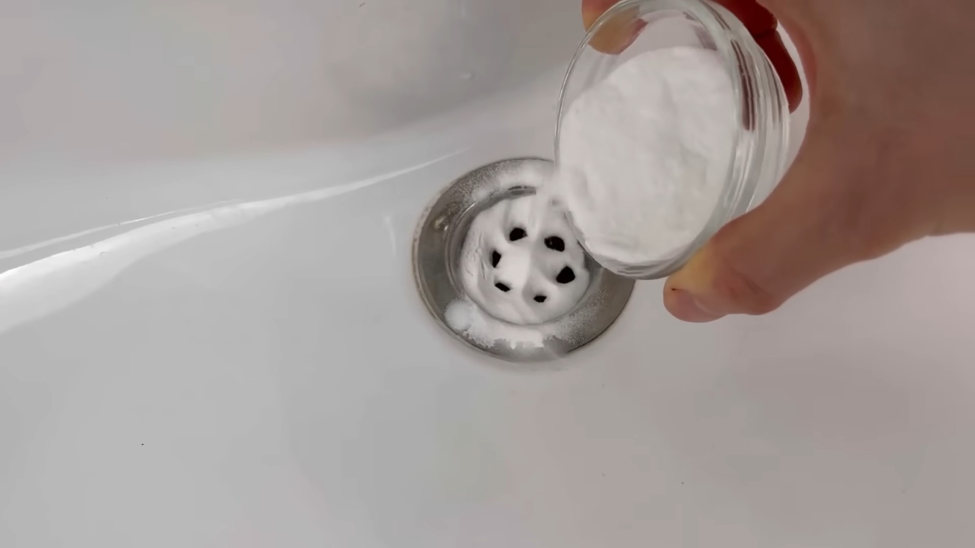 DIY sink cleaning hack