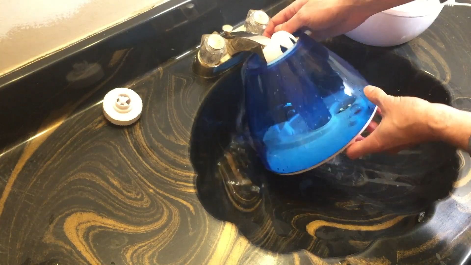 Clean Humidifier DIY
